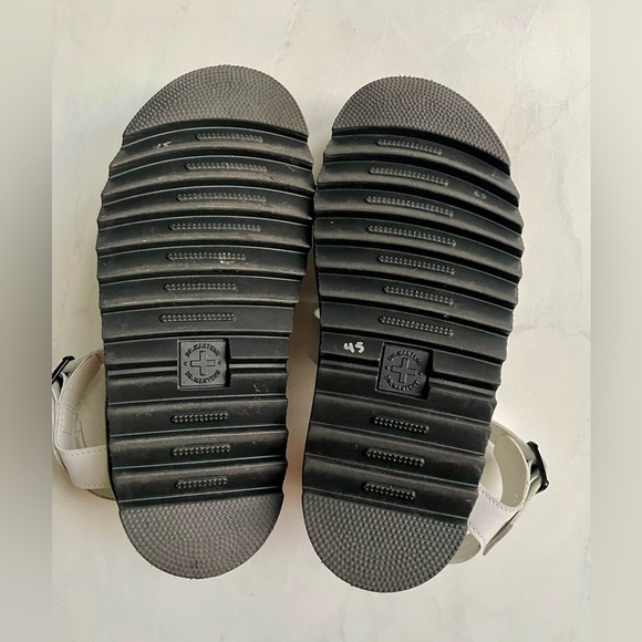 Doc Martens White Leather Platform Blaire Sandal Women’s Size 6 - Picture 6 of 8